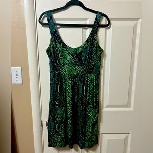 DVF Snake Skin Dress. Size 10. Great Condition. Silk.
